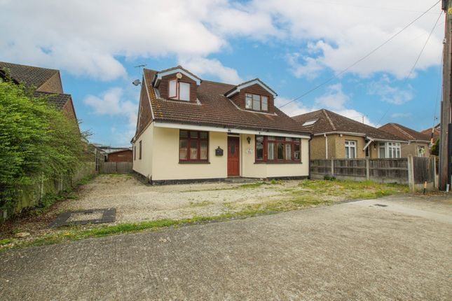 Thumbnail Detached house for sale in Cedar Avenue, Wickford