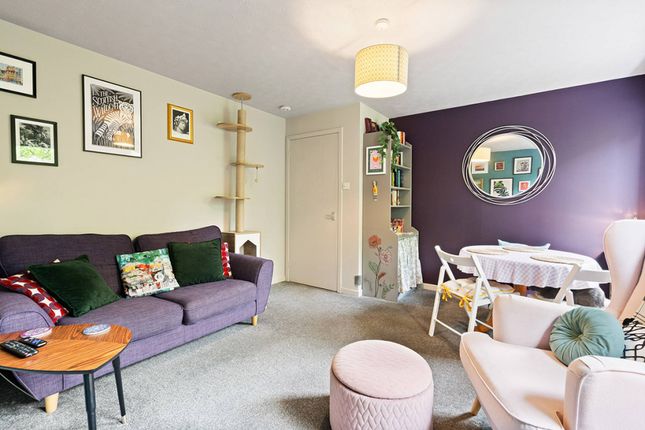 6/4 Ettrickdale Place, Stockbridge, Edinburgh, EH3 5JN photo 4