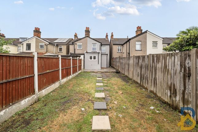 90, Park Lane, Essex photo 4
