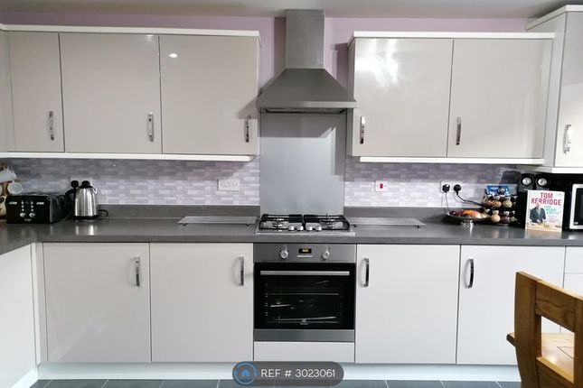 Fernacre Road, East Wichel, Swindon photo 5
