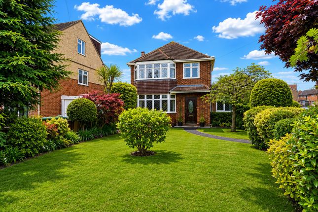 3-bed house on 63, Glenfield Road, Ashford, £650,000