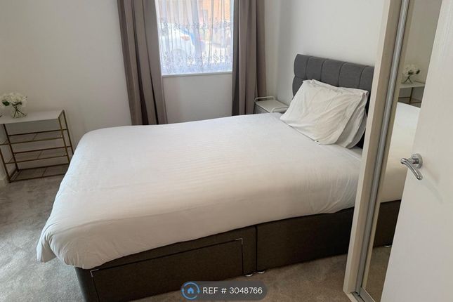 Focus Apartment  Harrow View, London photo 5