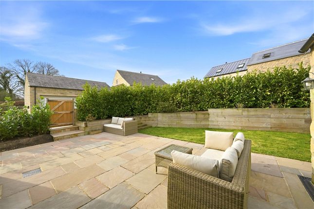 The Mistal, Hew Green Farm,, High Lane, Harrogate photo 4