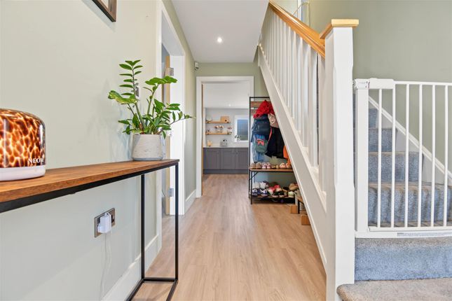2, Hawthorn Rise, Gainsborough photo 4