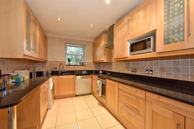 7 Brinkworth Place,, Burfield Road, Windsor photo 3