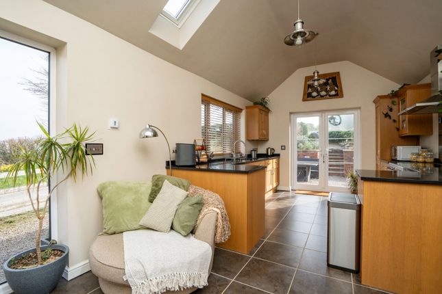 Dingle Cottage, Ledbury photo 4