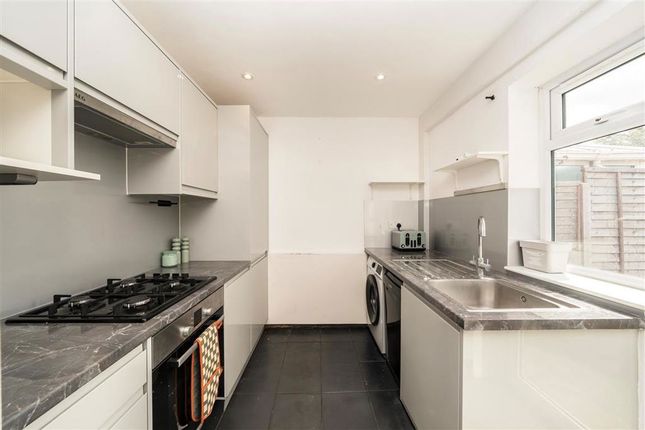 146, Prince Henry Road, London photo 4