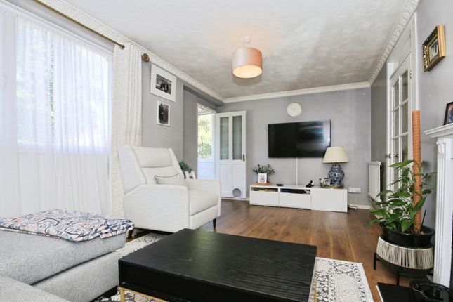 25, Veasey Road, Huntingdon photo 3