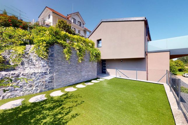 Villa for sale in Vallamand, Canton De Vaud, Switzerland