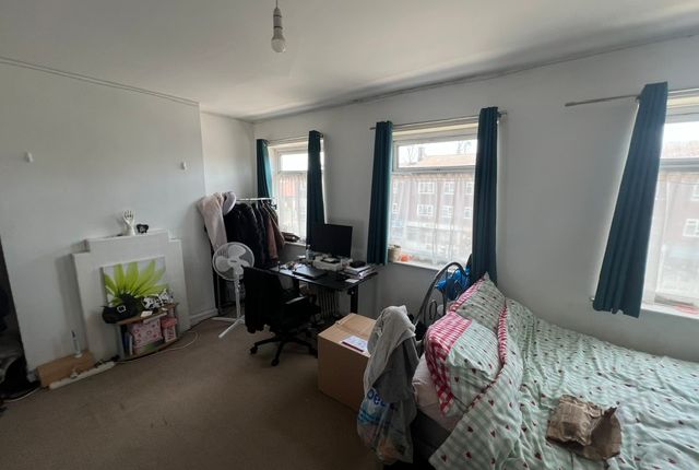 292a , West End Road, Ruislip Gardens photo 3