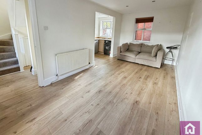 Wilmslow Road, Greater Manchester photo 2