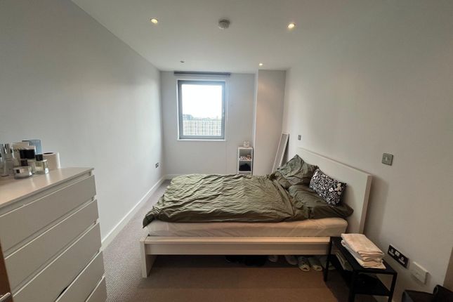 94 Meridian Plaza, Bute Terrace, CARDIFF photo 3