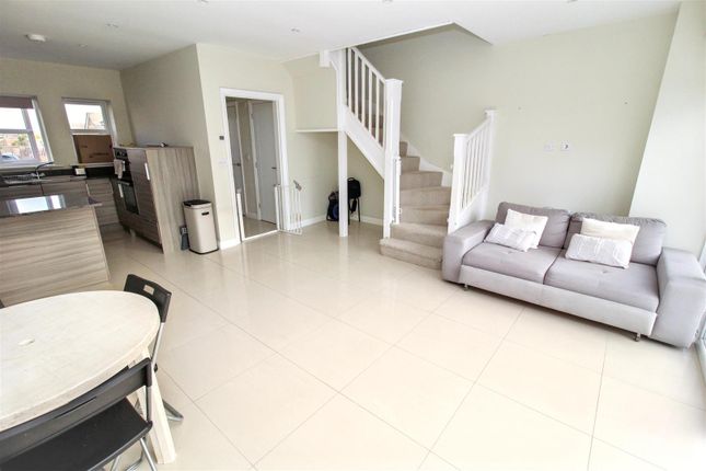 33, Phyldon Road, Poole photo 5
