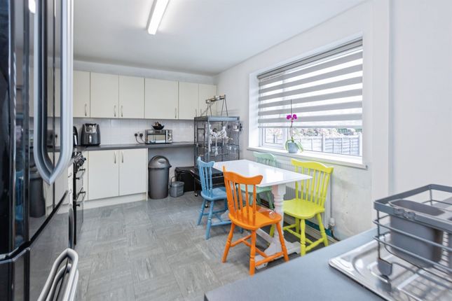 13, Shenton Road, Leicester photo 5