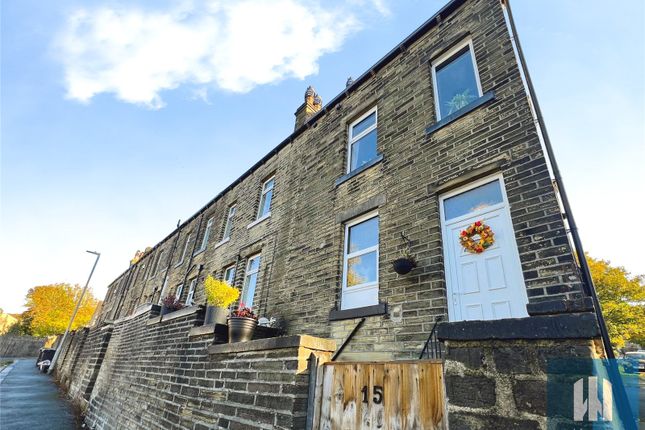 3-bed terraced on Fernfield Terrace, Halifax, £160,000