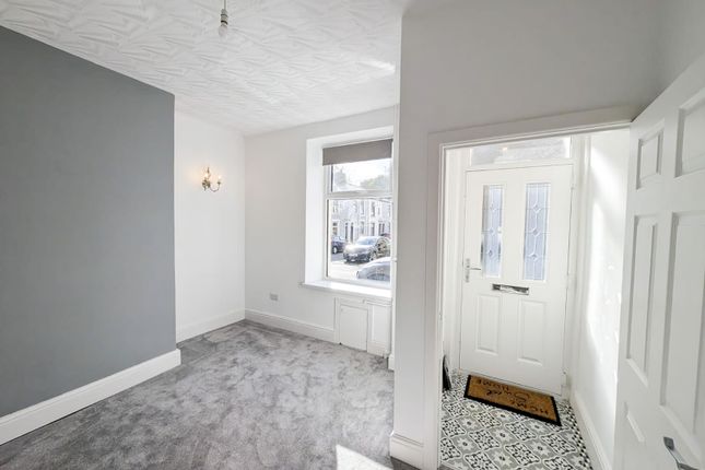 8, Oxford Street, Darwen photo 3