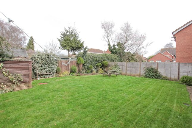 Detached house to rent in Griffin Close, Twyford, Banbury