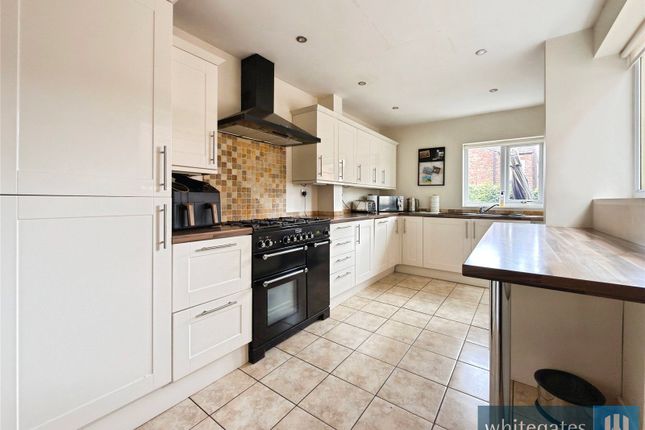 19, Coerton Road, Merseyside photo 2