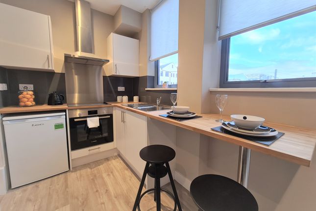 Flat 10 Wren House 19- 23 Exchange Road, Watford photo 2