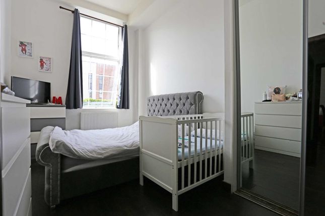 Flat for sale in Longbridge Road, Dagenham