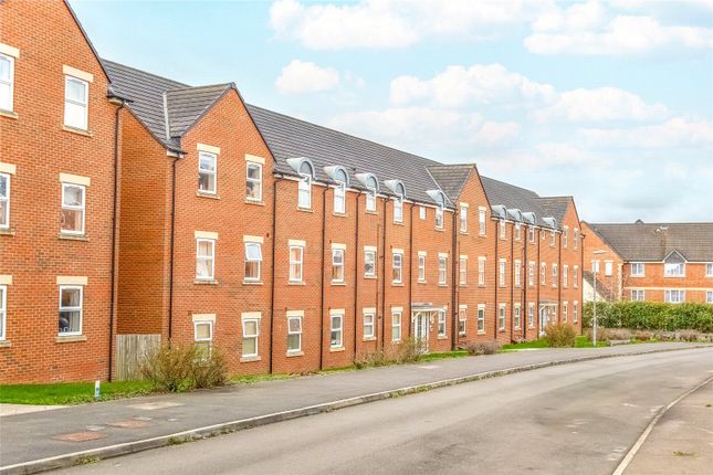 Flat for sale in Cloatley Crescent, Royal Wootton Bassett, Wiltshire