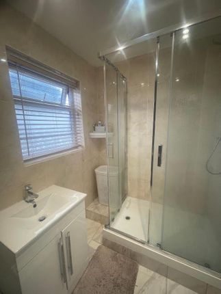 95, Halfway Avenue, Luton photo 5