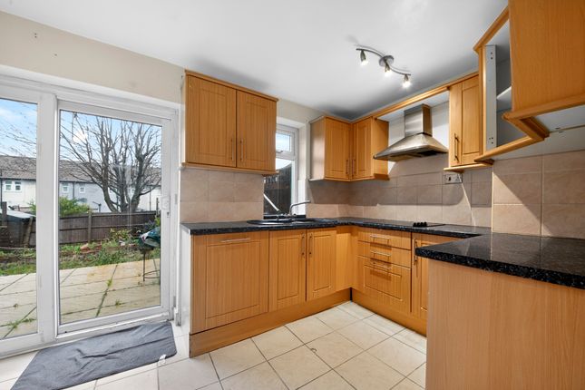 51, Conduit Way, London photo 3
