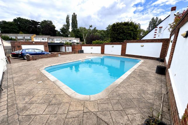 31, Penn Lane, Bexley photo 2
