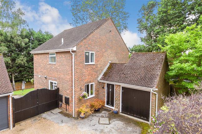 Thumbnail Detached house for sale in Springfield, East Grinstead, West Sussex