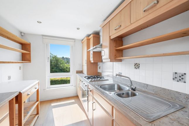 Flat A, 46, Norway Gardens, Dunfermline photo 4