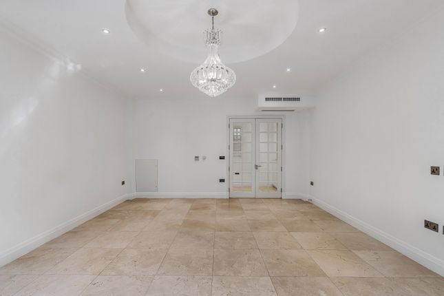27, St. Mary Abbots Terrace, London photo 4