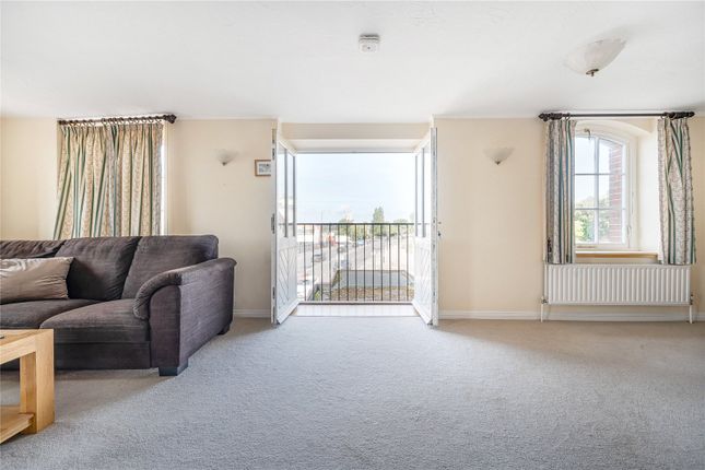 Flat 7, Porters House, Town Quay photo 3