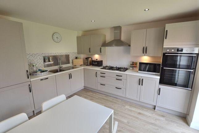 1 Wyatt Gardens, Coalville photo 4