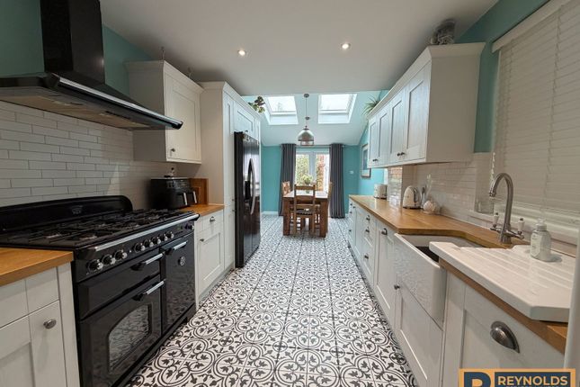 23, Castle Way, West Malling photo 3