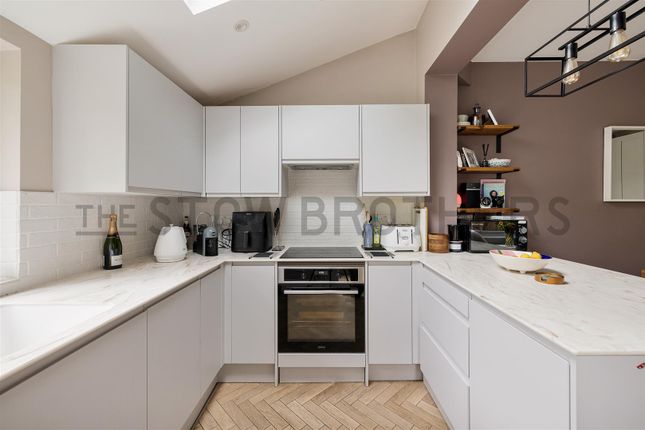 1A, Connaught Road, London photo 4