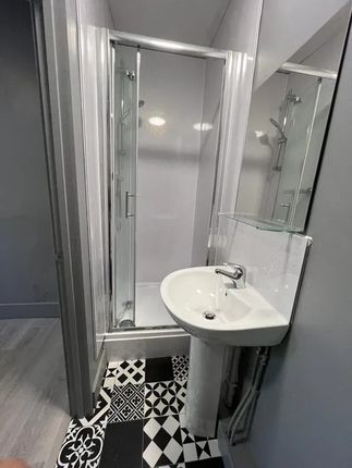 63, Byron Road, Harrow, London photo 5
