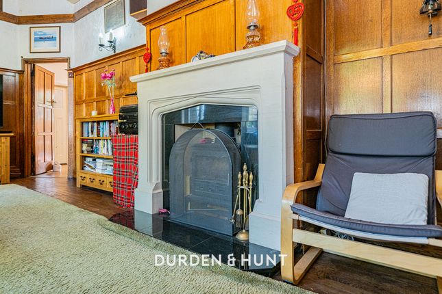 11 Mill Park Avenue, Hornchurch photo 4