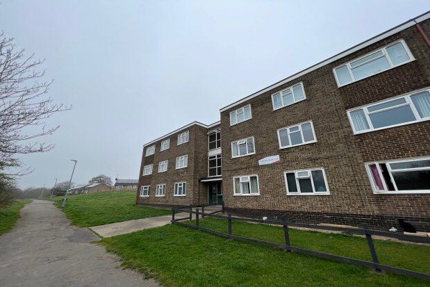 Thumbnail Flat to rent in Tideswell Court, Chesterfield