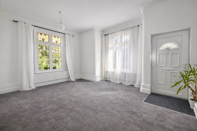 8, Doveston Road, Sale photo 3