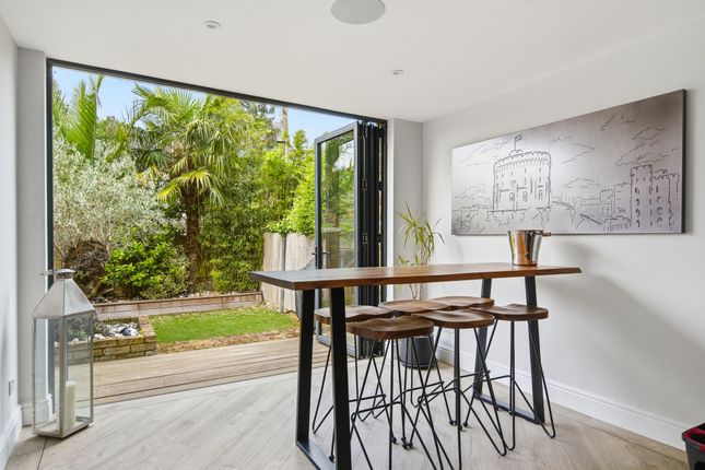 7 Sunbury Road, Windsor photo 4