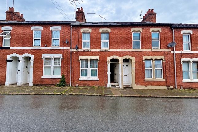 4-bed terraced on 92 Oxford Street, Northampton, £175,000