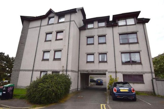 Thumbnail Flat to rent in Rosebank Street, Dundee