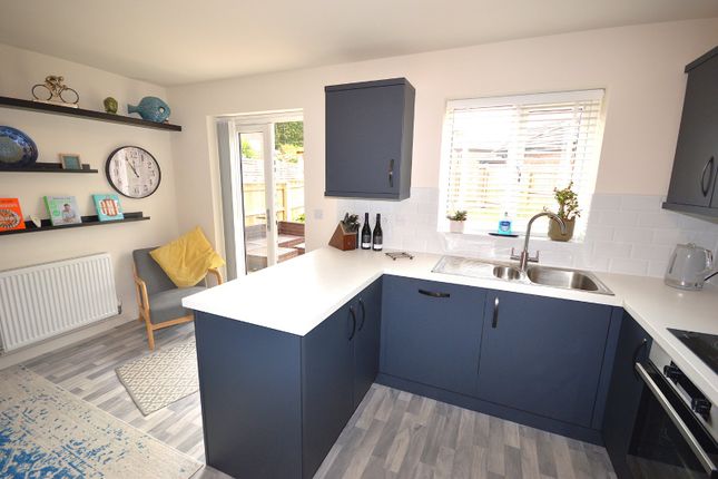 31, Maesderw, Newtown photo 4