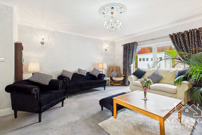 26 Coventry Road, Hinckley photo 3