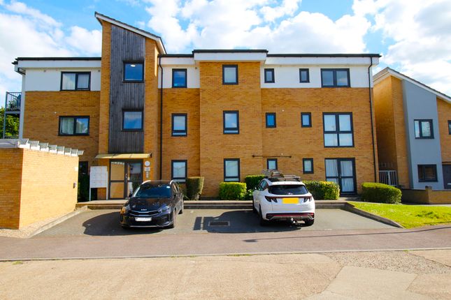 Flat for sale in Arcany Road, South Ockendon