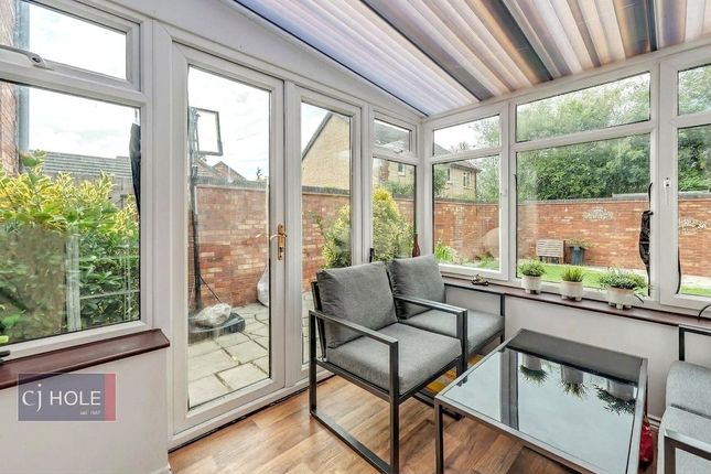 21, Westons Hill Drive, Bristol photo 4