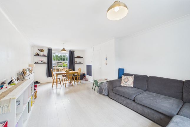 67 Fairfields, Thetford photo 4