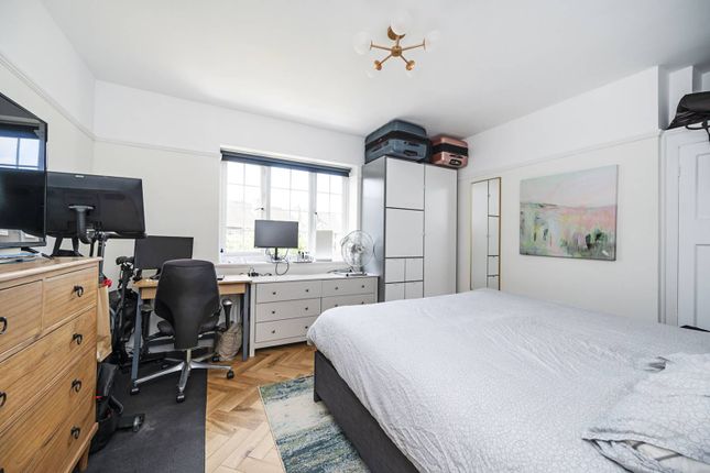 Flat to rent in Claremont Close, Islington, London