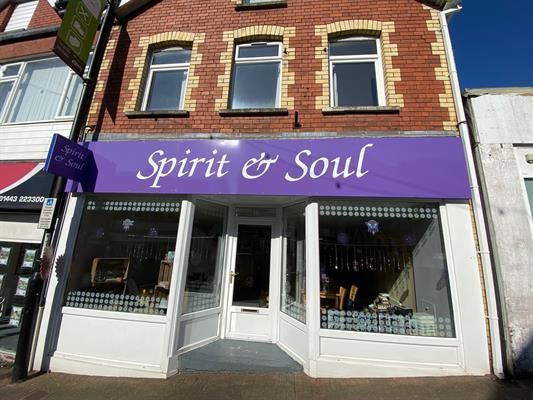 Thumbnail Retail premises to let in 13, Bedwlwyn Road, Ystrad Mynach