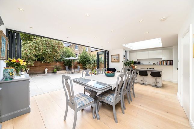 39, Cautley Avenue, London photo 2